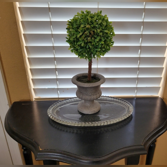 Farmhouse Lifelike Boxwood Topiary Tree in Decorative Urn Style Pot - Picture 3 of 7